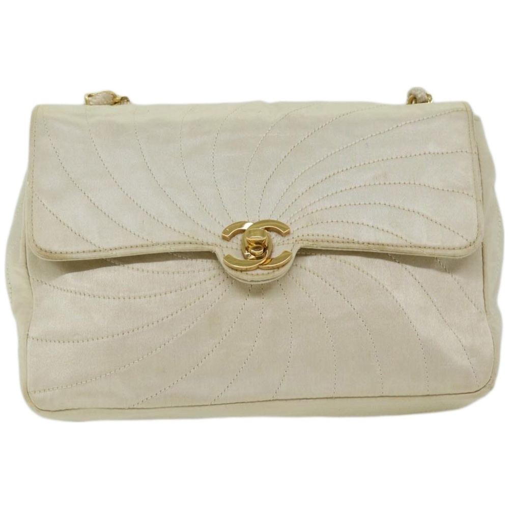 CHANEL Sac à Rabat Shoulder Bag - Picture 12 of 16